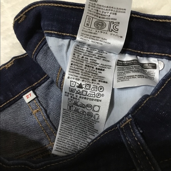 Levi’s Mid rise dark blue shorts size 27 - Picture 9 of 9